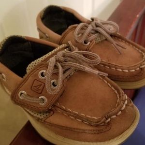 Toddler boys boat shoes